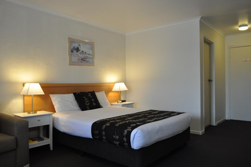Albury Burvale Motor Inn Εξωτερικό φωτογραφία