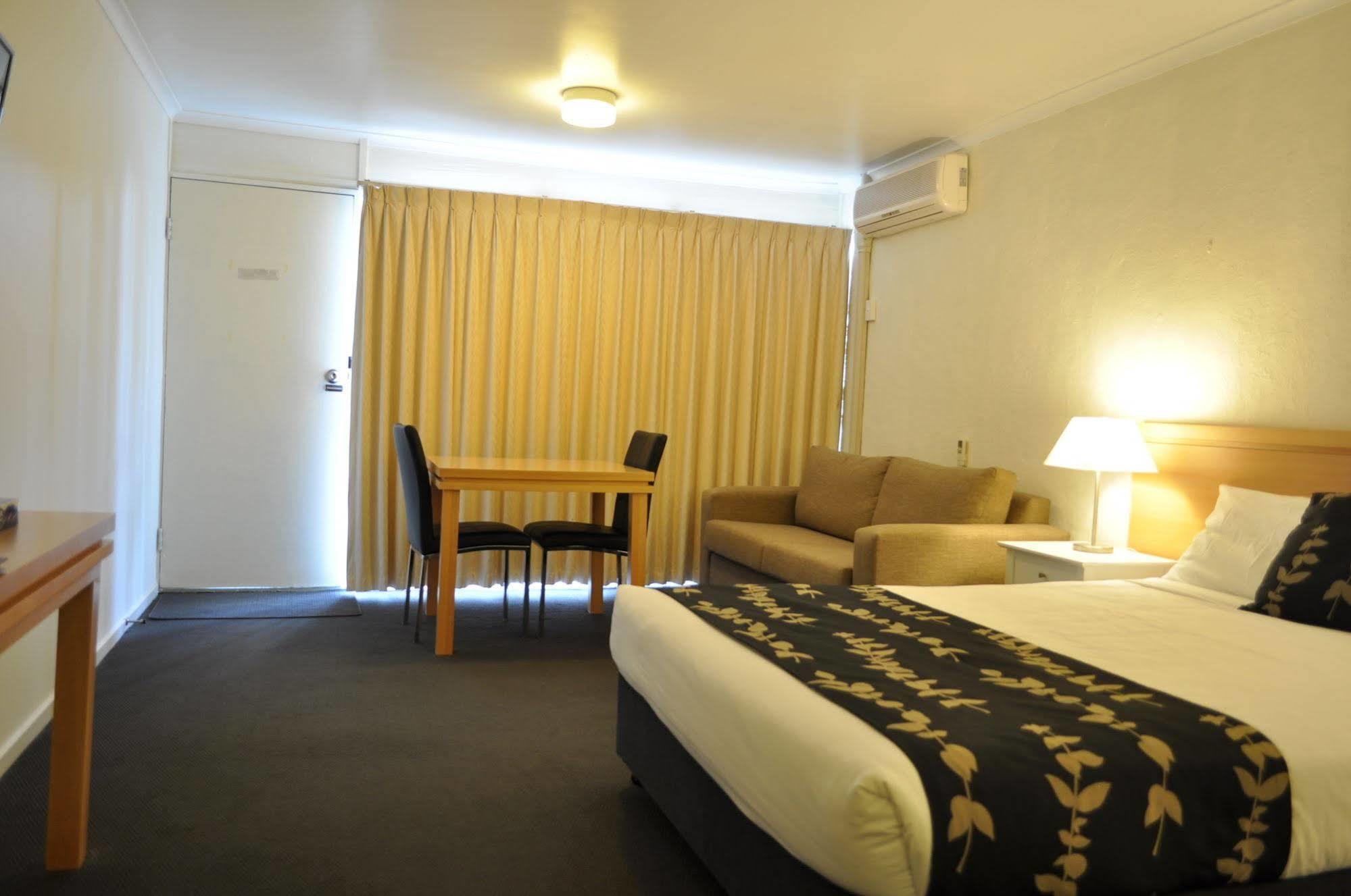 Albury Burvale Motor Inn Εξωτερικό φωτογραφία