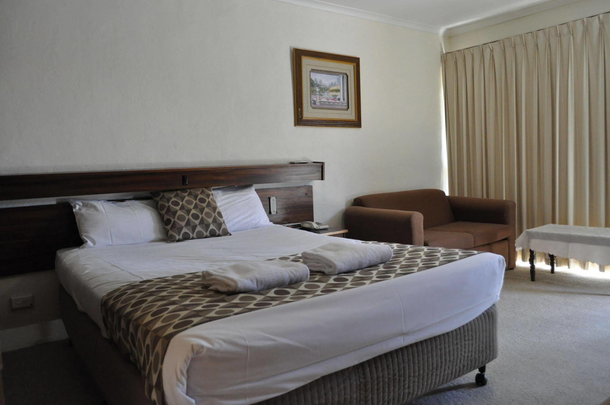 Albury Burvale Motor Inn Εξωτερικό φωτογραφία